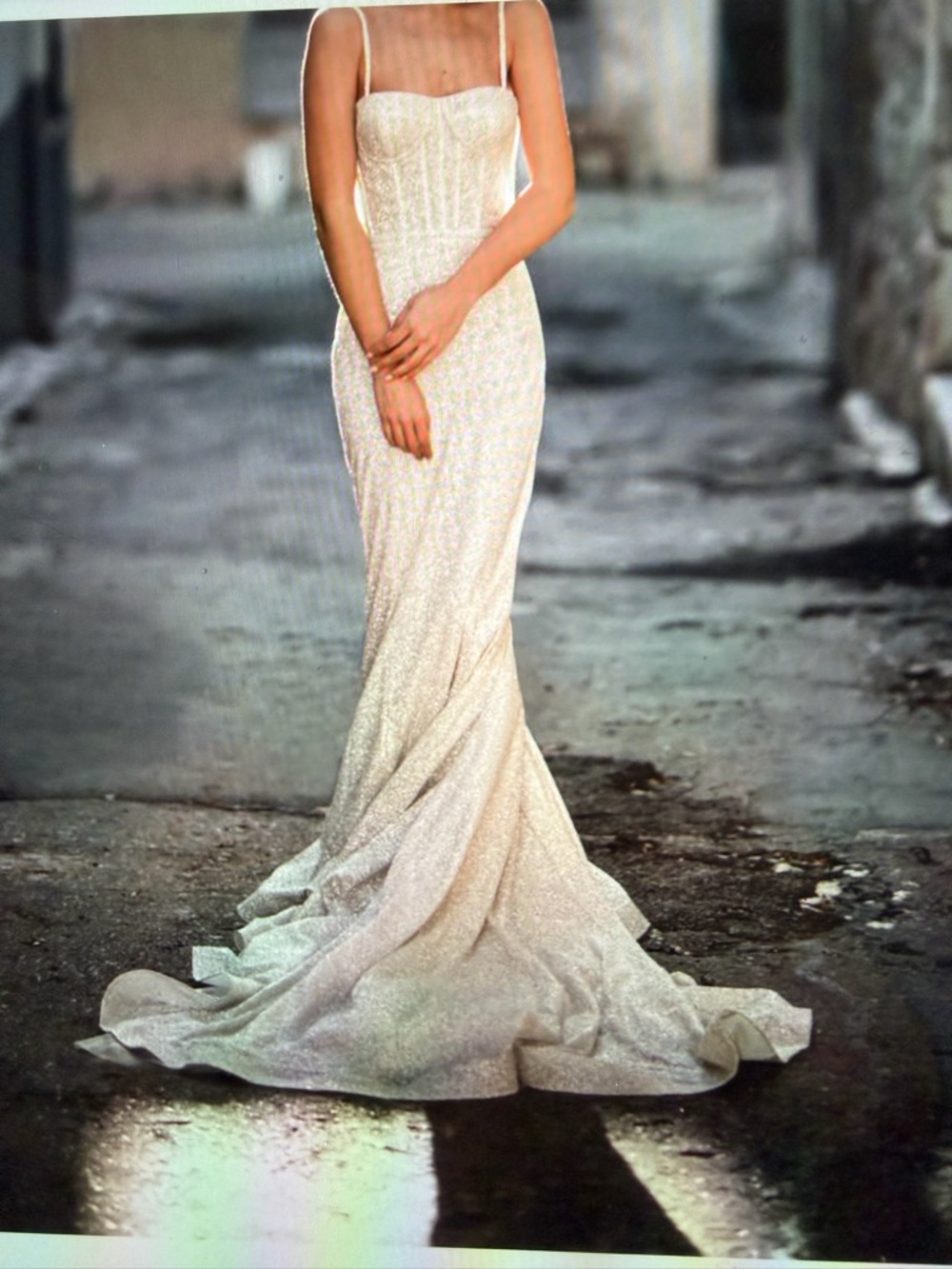 Ivory Spaghetti-Strap Mermaid Wedding Gown